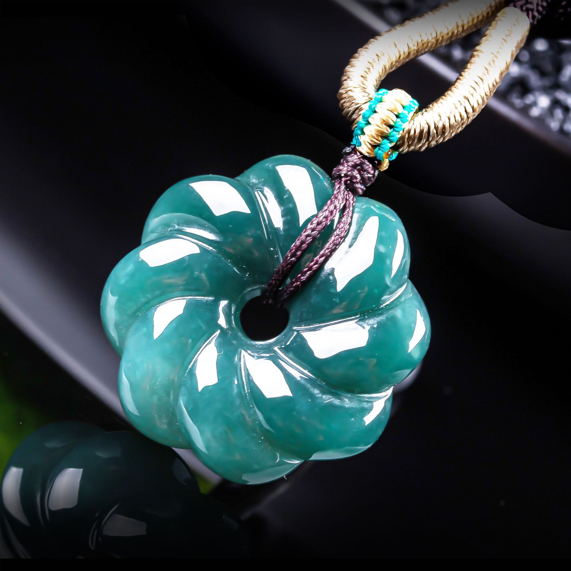 Women Fashion Necklace - 천연 버마산 비취 꽃 모양 펜던트
