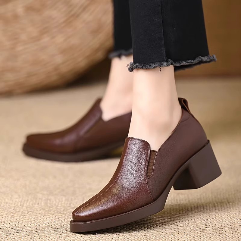Women Fashion Trend 2025 - 여성용 가죽 신발 2025 신상 가을