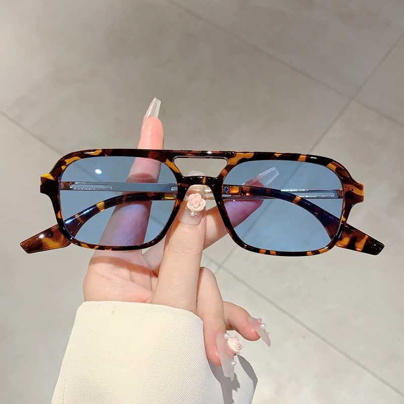 트렌디한 여성용 더블 빔 선글라스, 사각형 여름용 선글 - Women'S Fashion Eyeglasses 리뷰 및 가격
